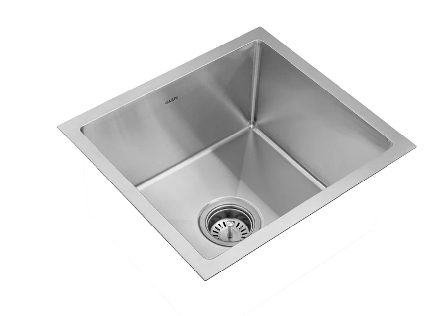 Why Strong and Stylish Kitchen Sinks Matter in Every Modern Home